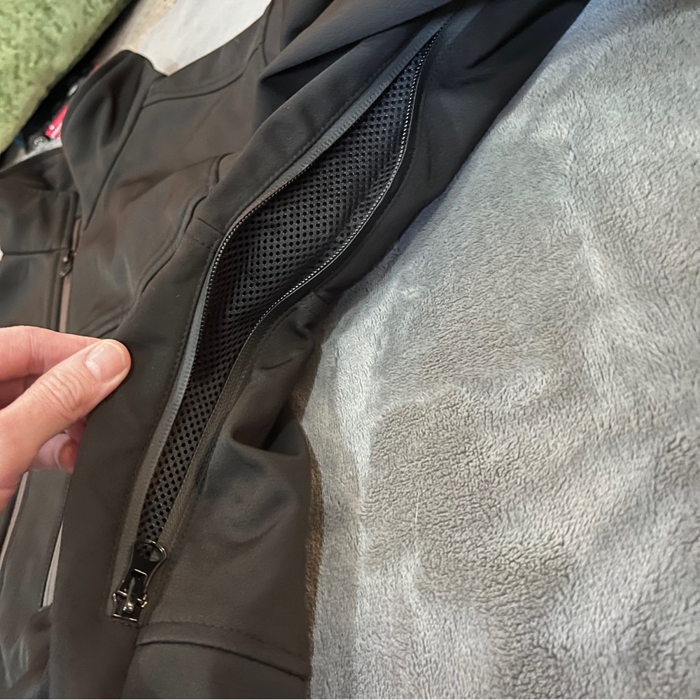 Rock On Men’s Softshell Jacket - Picture 8 of 10